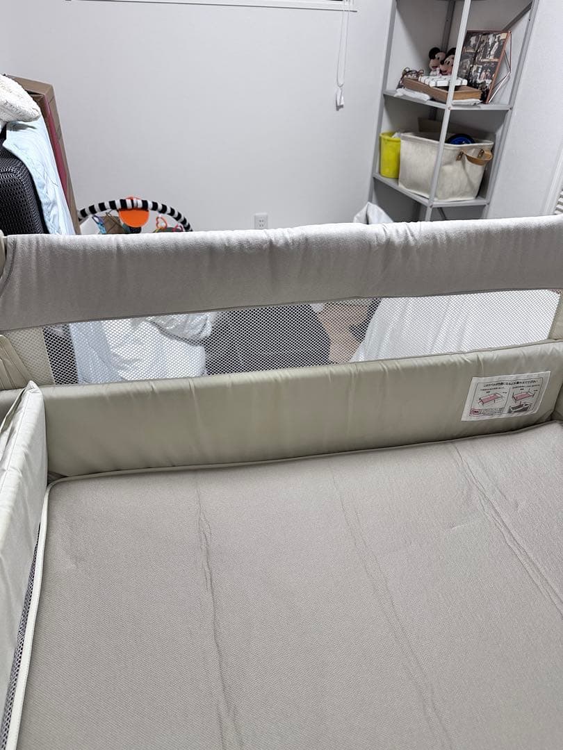 アップリカココネルエアープラスABホワイトベージュBEキャスター付きベビーベッド