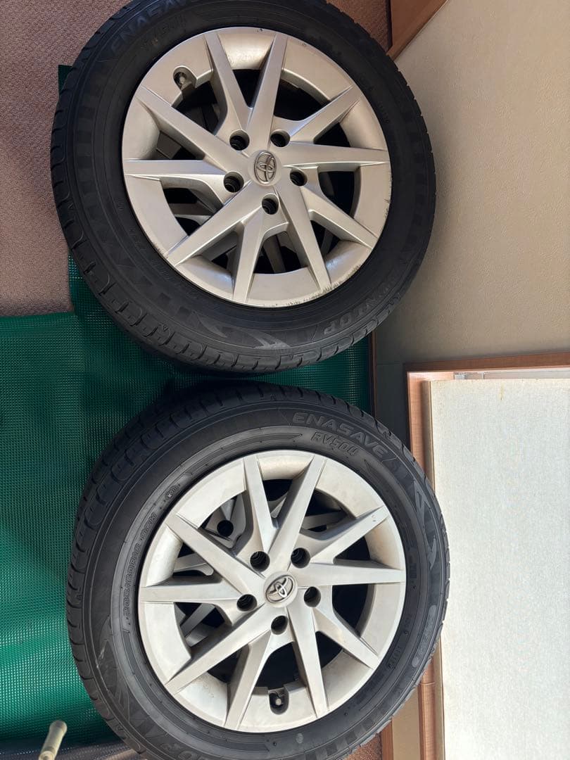 プリウスα 純正　ホイール　16インチ　手渡しのみ