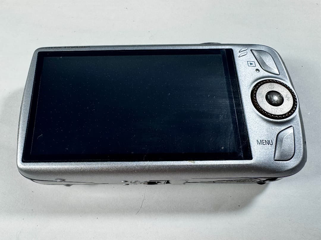 Canon IXY DIGITAL 930 IS　カメラ本体＋ケース＋充電器