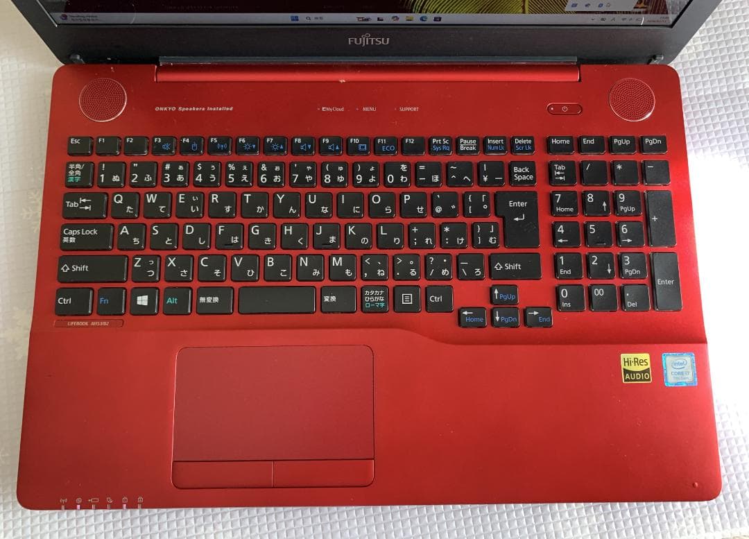 富士通 LIFEBOOK 赤ノートPC Core i7 Full HD