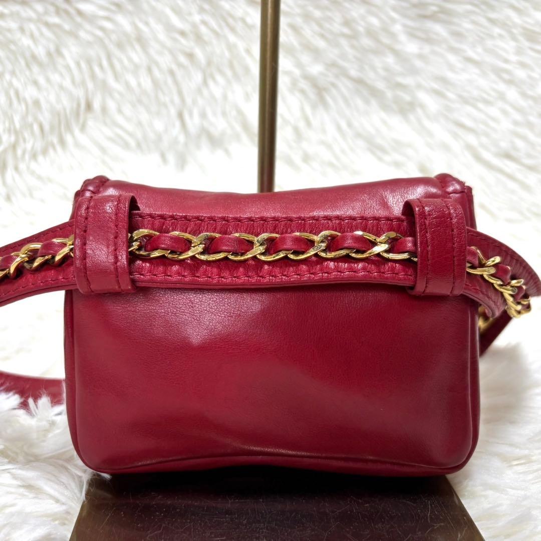 【美品・鑑定済み】CHANEL ウエストポーチ　ココマーク　チェーン　レッド