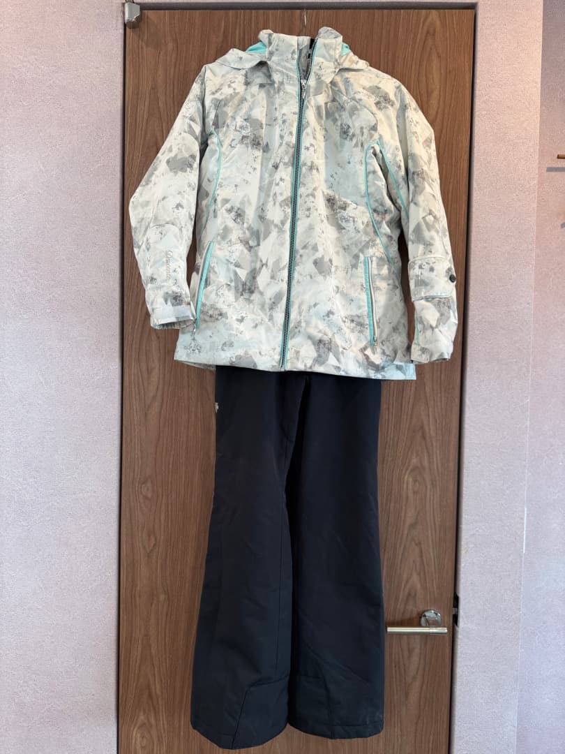 デサント　レディーススキーウェア　上下セット