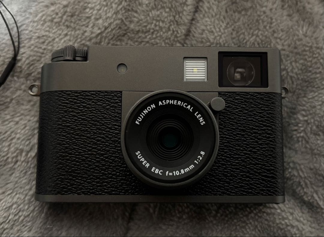 FUJIFILM X-half X-HF1 付属品多数 シャッター回数1000回