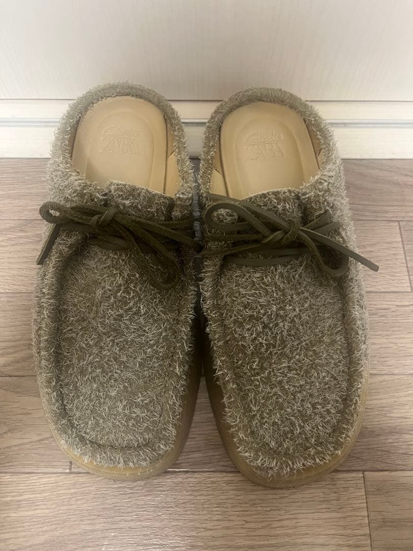 CLARKS × ZARA レザーミュール