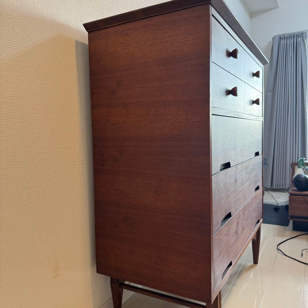 ウォルナット製ミッドセンチュリー5段チェスト