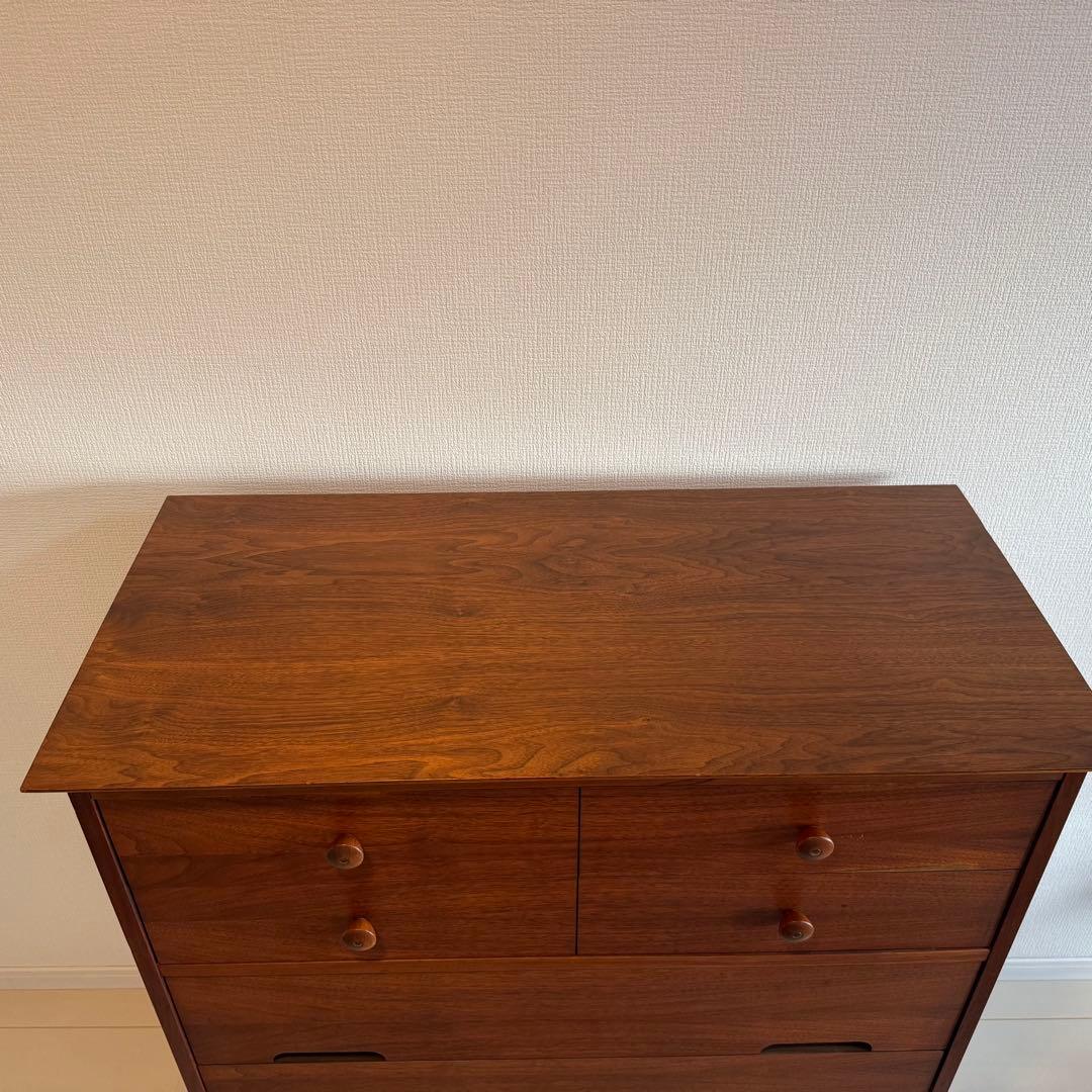 ウォルナット製ミッドセンチュリー5段チェスト