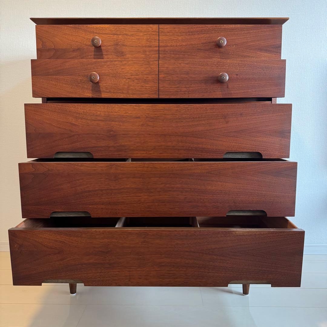 ウォルナット製ミッドセンチュリー5段チェスト