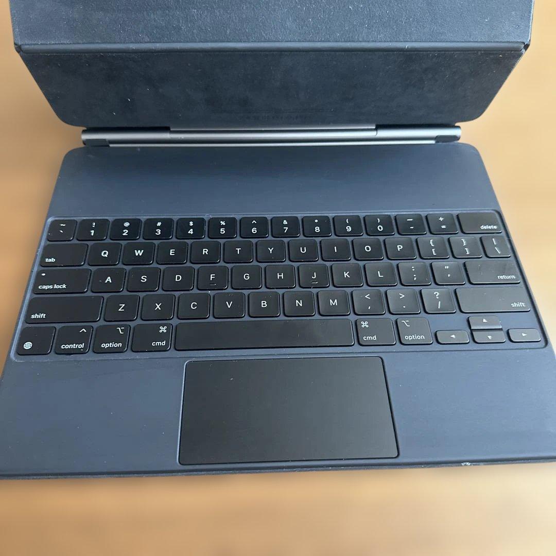 【セール】iPad Pro 12.5 inch マジックキーボード