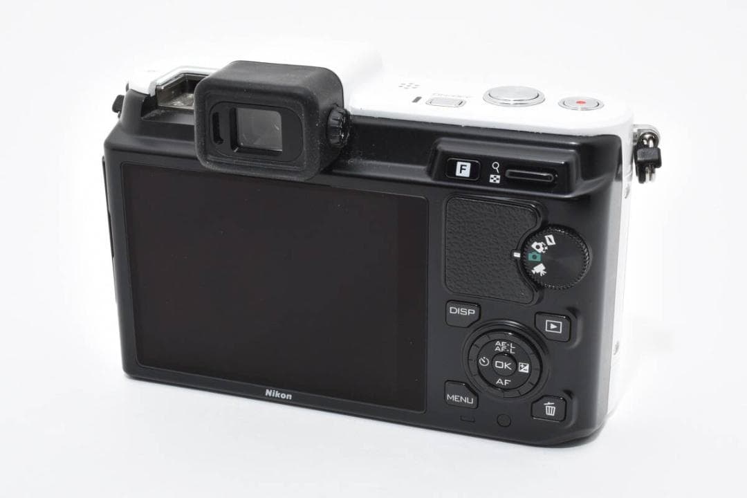 ショット数: 3311回 Nikon ニコン V1 ボディ #1147