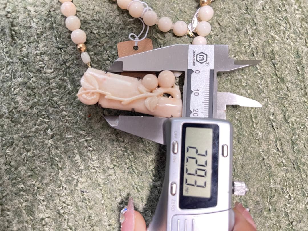 珊瑚サンゴネックレス