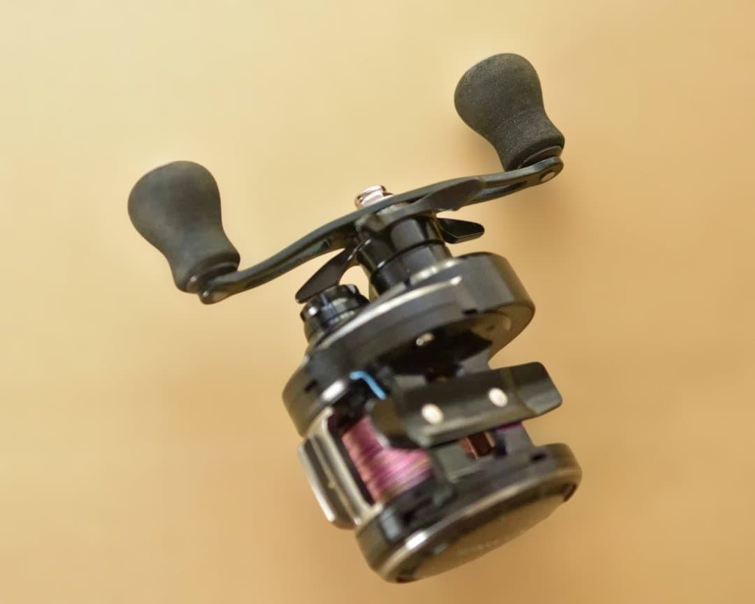 RYOGA 両軸リール 1016H　黒