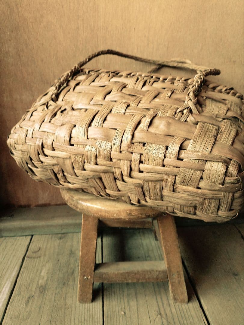 月*陽様 信州安曇野の山葡萄かごバック。里山手仕事。