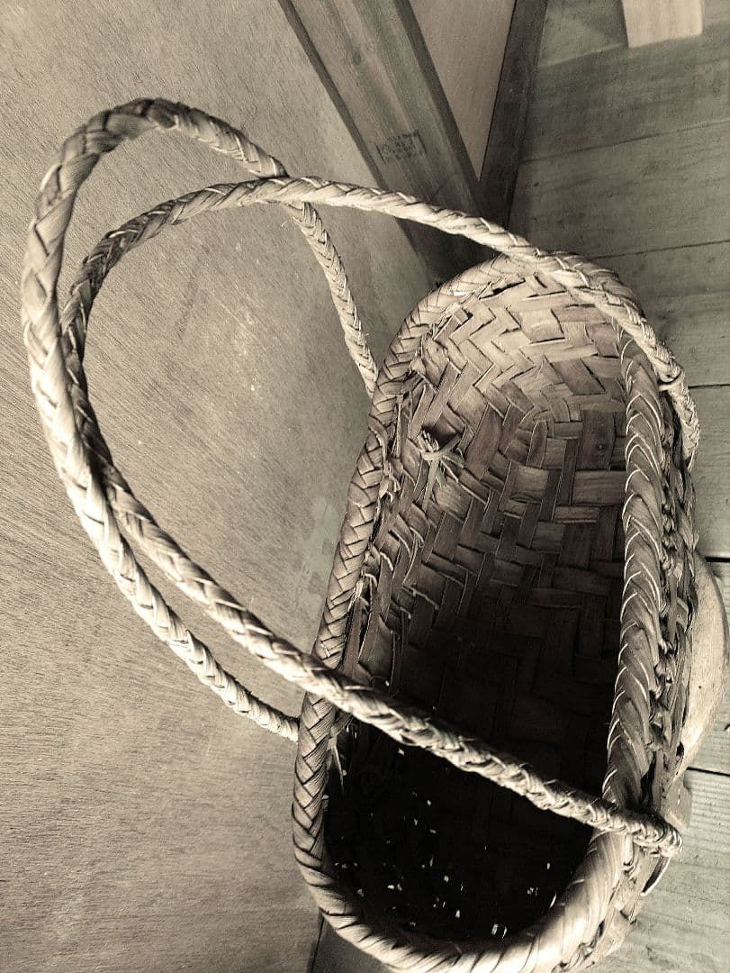 月*陽様 信州安曇野の山葡萄かごバック。里山手仕事。