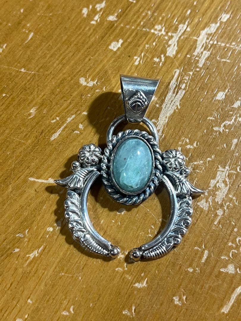 エリッカニコラスビゲイ　ナバホ　ペンダントヘッド