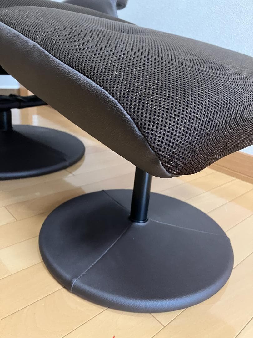 ニトリ パーソナルチェア Dメッシュ オットマン付き