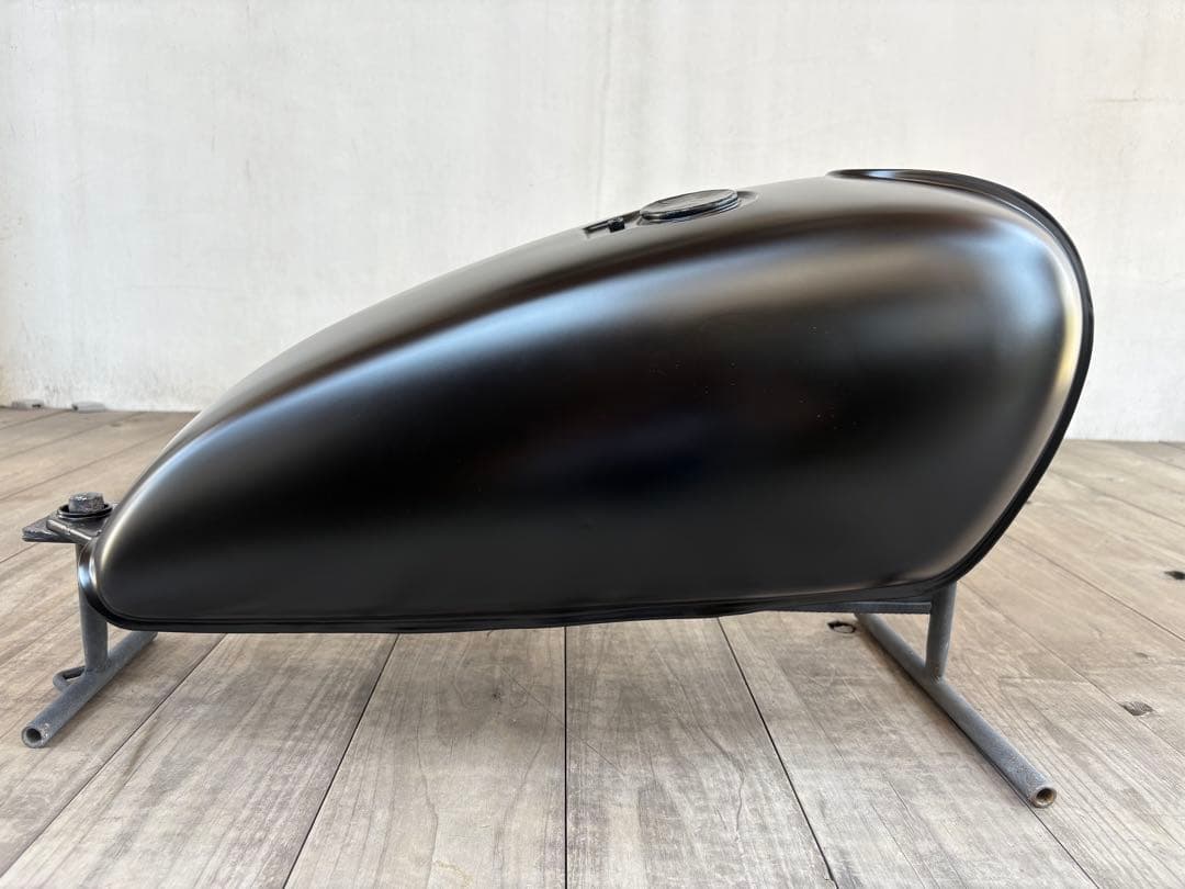 【本日限定値引き】SR400 タンク（マットブラック）　自家塗装