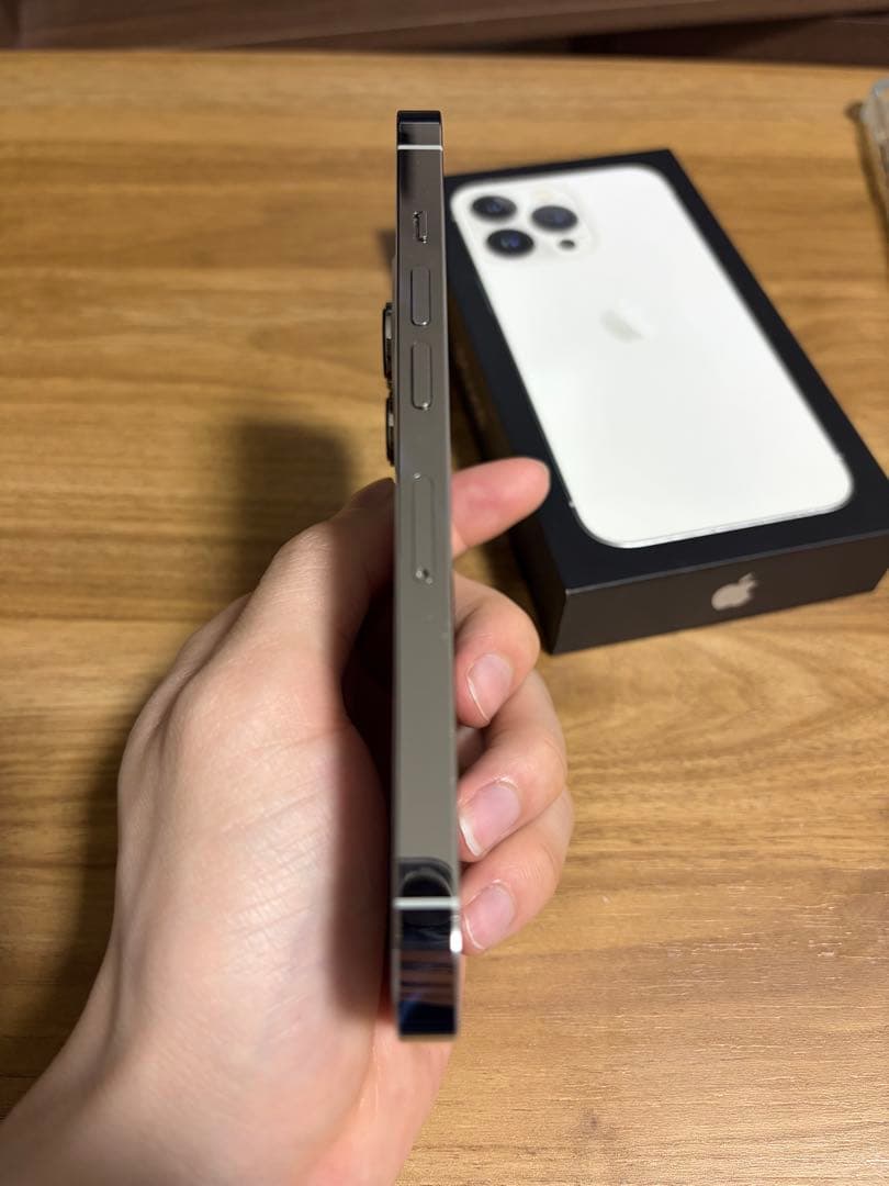 【美品】iPhone 13 Pro 256GB シルバー 本体 箱付き