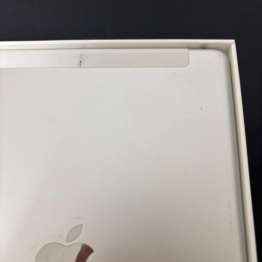 Apple iPad シルバー 本体　32GB