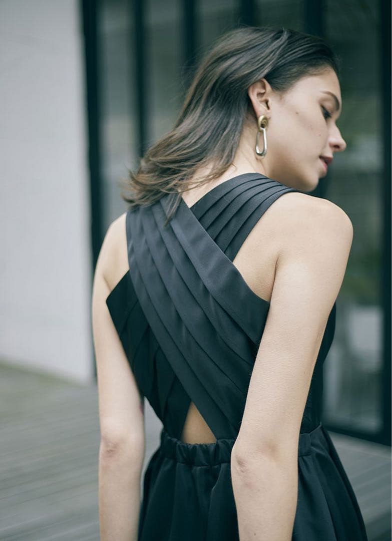 スーツ・フォーマル・ドレス LADY TUCK FLARE DRESS