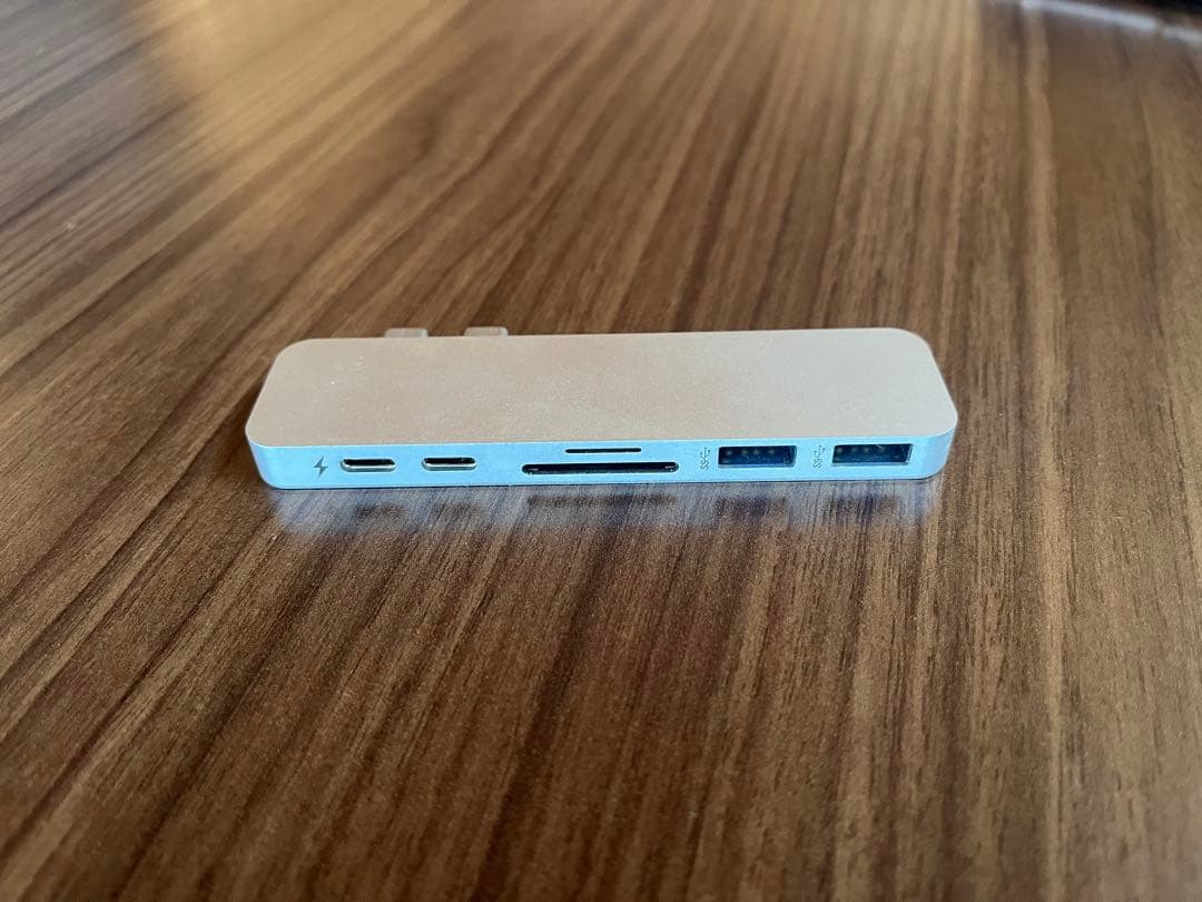 MacBookAirM1 13インチ 16GB 1TB Hub付 バッテリー良好