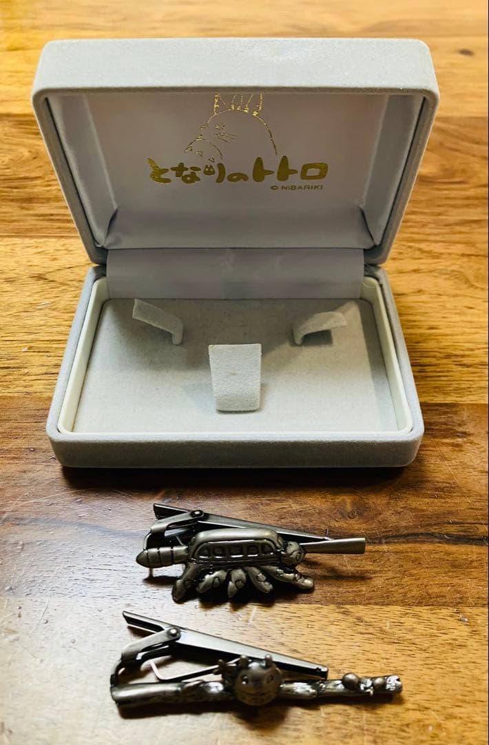 【メルカリ便】となりのトトロ ネクタイピン