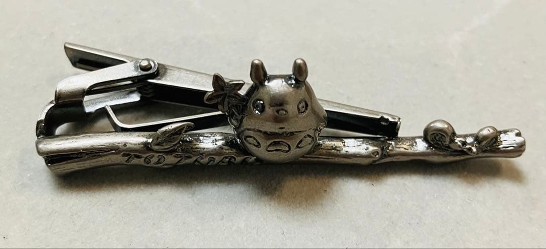 【メルカリ便】となりのトトロ ネクタイピン