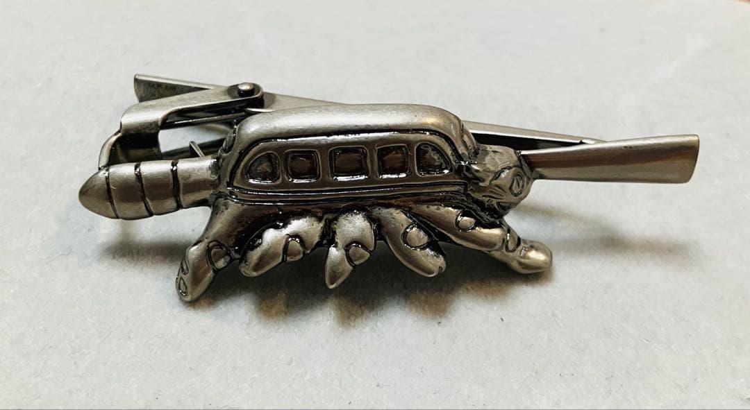 【メルカリ便】となりのトトロ ネクタイピン