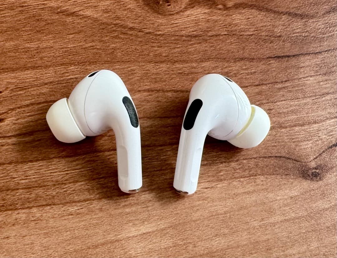 アップル Airpods Pro 第2世代 (Lightning)