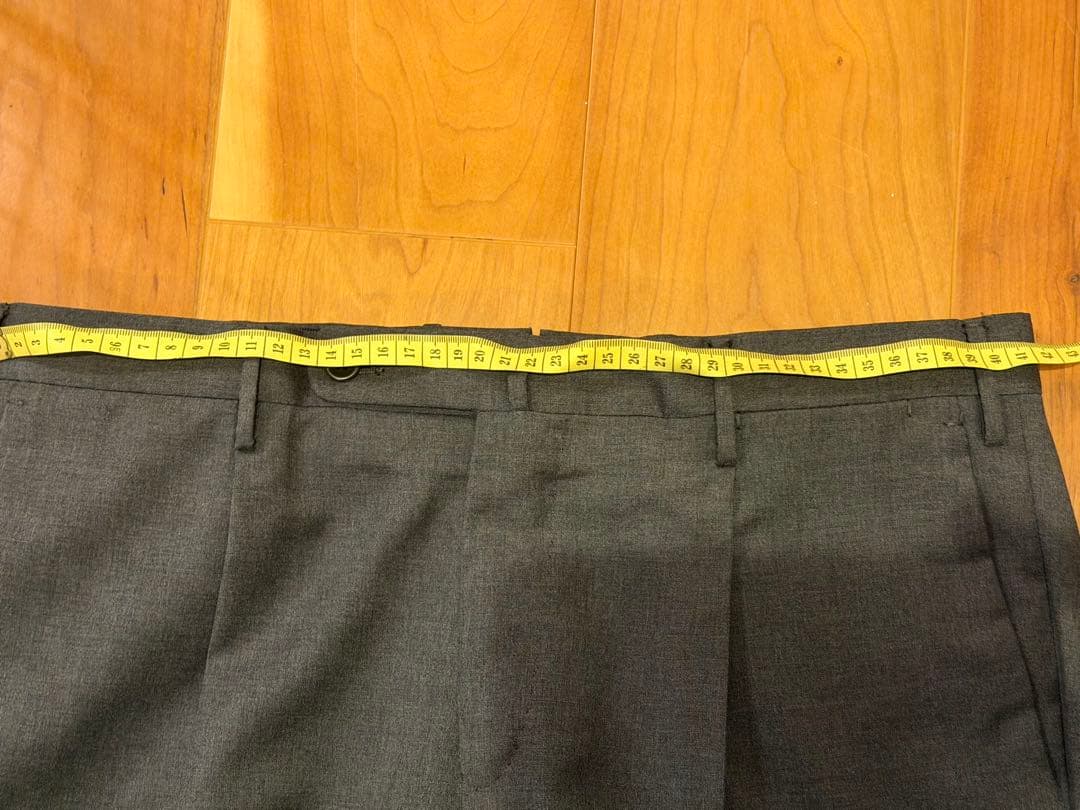 極美品　INCOTEX スラックス スリムフィット 48 グレー