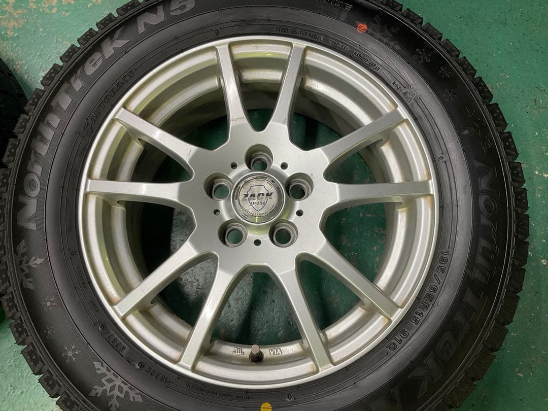 【送料無料】50・30系プリウス専用　195/65R15 中古スタッドレス4本