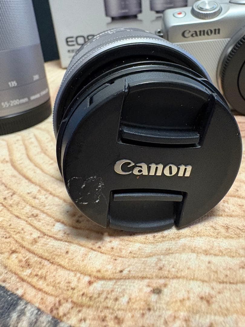 Canon EOS M100 ミラーレス一眼 2本レンズ付き