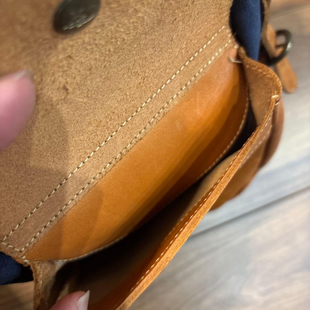 【美品】イルビゾンテ レザー 本革製 ウエストバッグ イタリア製