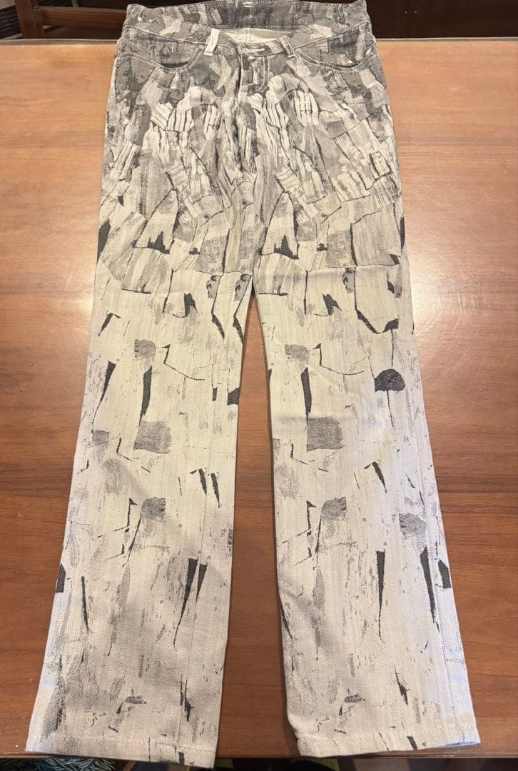 ISSEIMIYAKEイッセイミヤケカジュアルパンツ 白黒抽象柄サイズ1