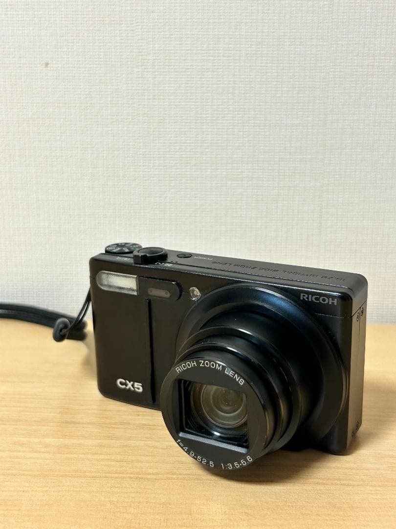 yoketehiさま高機能コンデジ！RICOH CX5 コンパクトデジタルカメラ