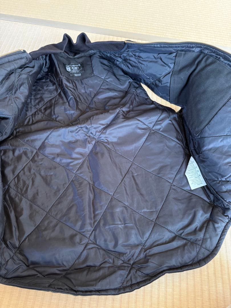 Carhartt 黒 ベスト