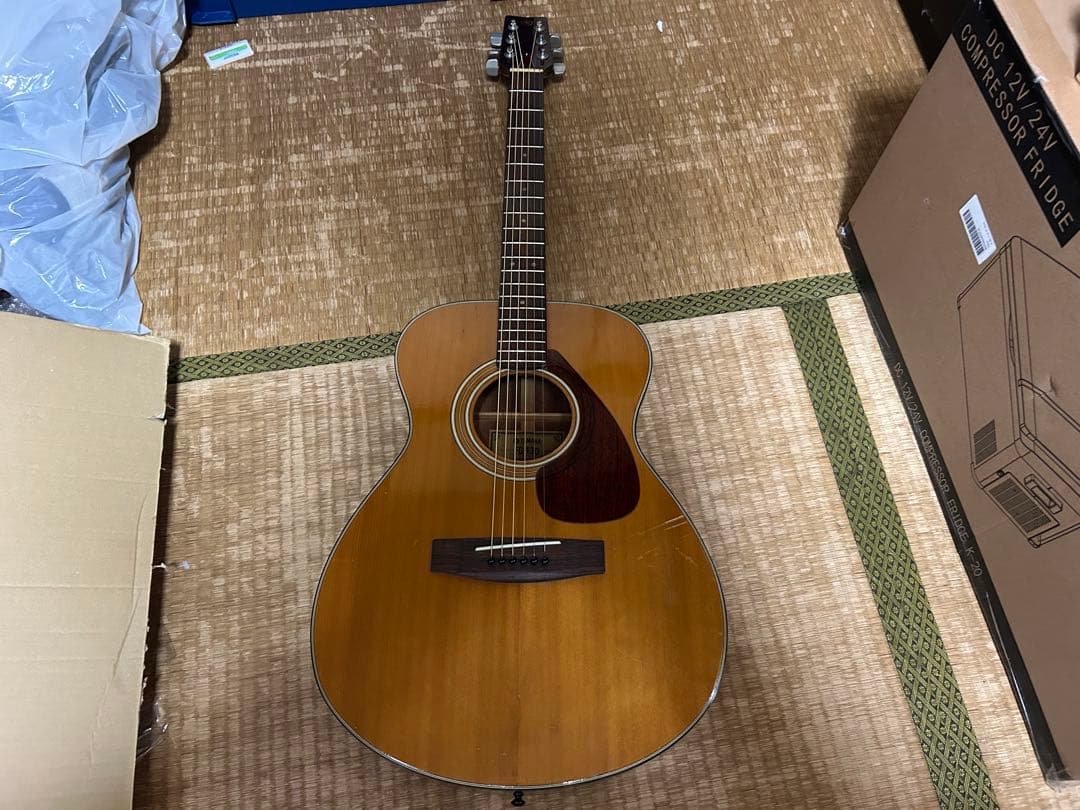 ヤマハ YAMAHA FG-130 グリーンラベル　ギター　中古品　ケース付き
