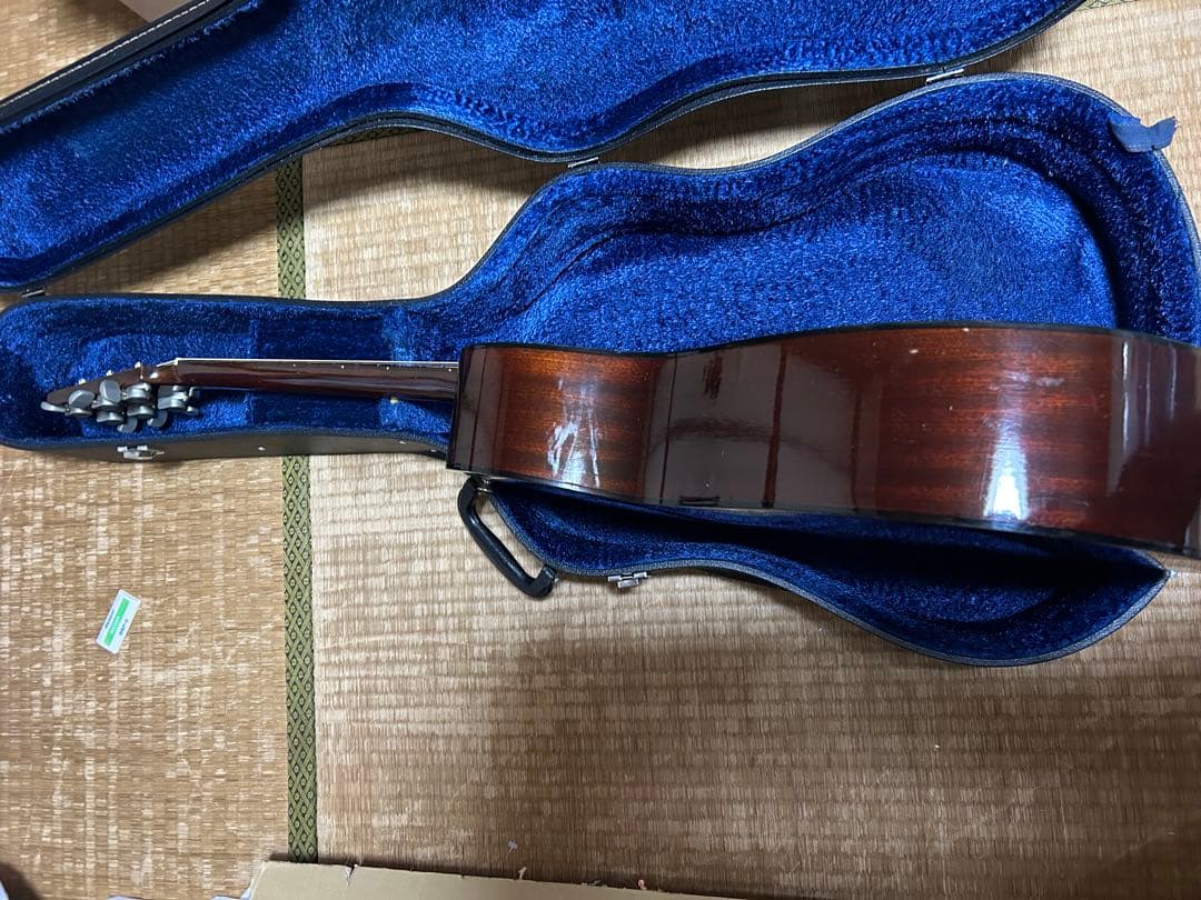 ヤマハ YAMAHA FG-130 グリーンラベル　ギター　中古品　ケース付き