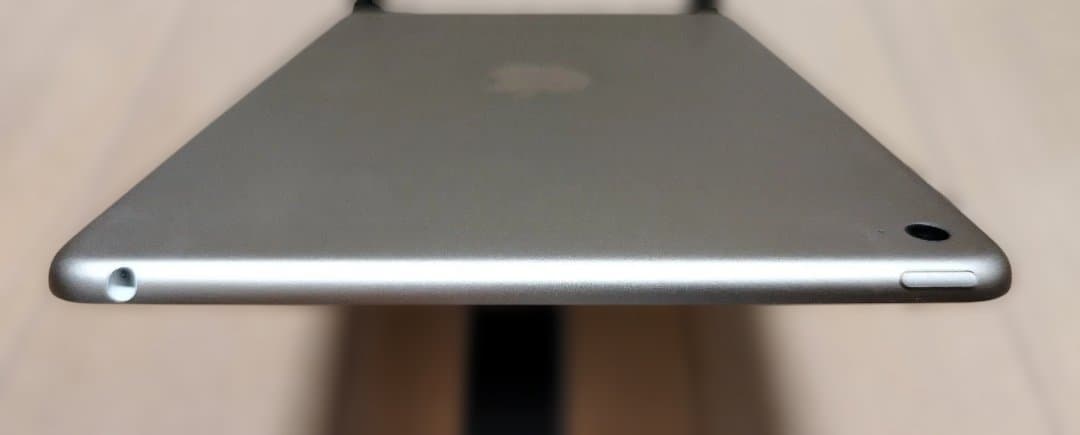 iPad mini第4ゴールド 128GB 純正ケース・カバー付き（美品）