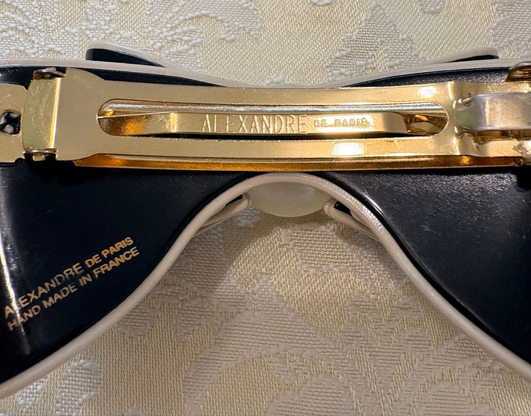 ❤️最終価格❤️美品✨アレクサンドルドゥパリ 立体 パール リボン バレッタ 黒