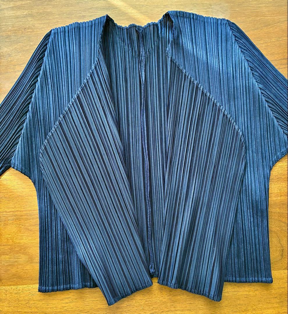 【美品】プリーツプリーズ　ショート丈　カーディガン　ネイビー3