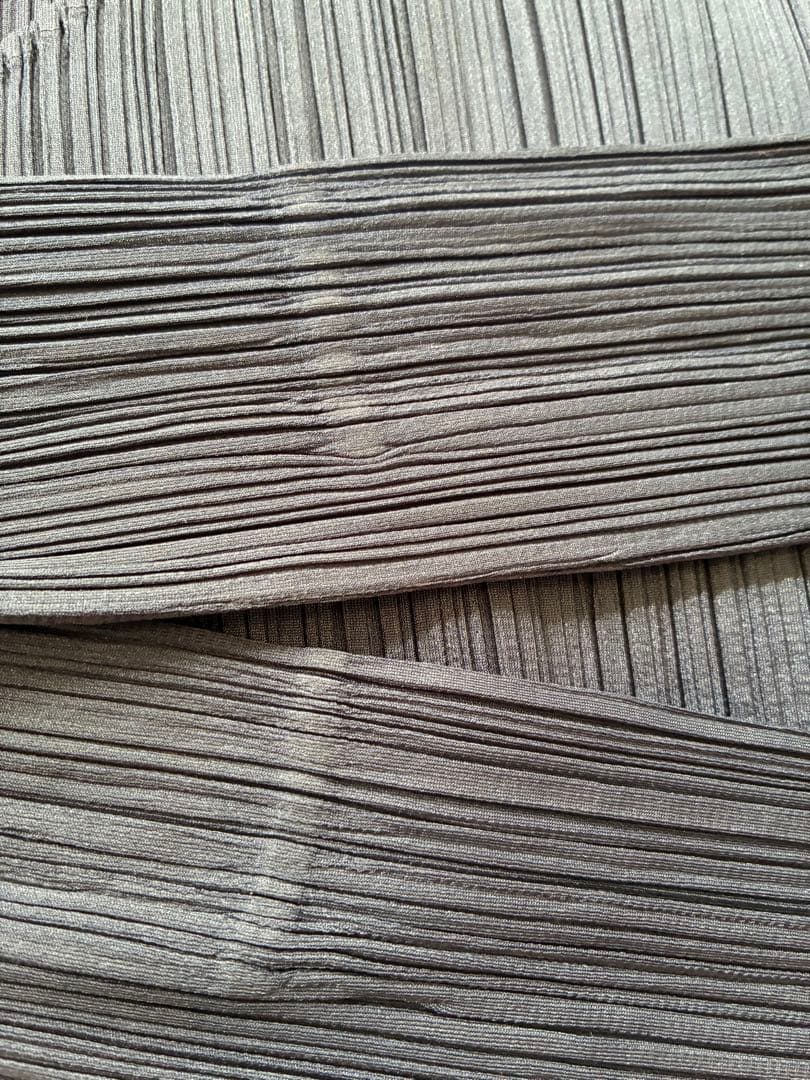 【美品】プリーツプリーズ　ショート丈　カーディガン　ネイビー3