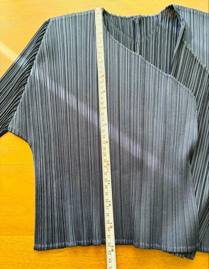 【美品】プリーツプリーズ　ショート丈　カーディガン　ネイビー3