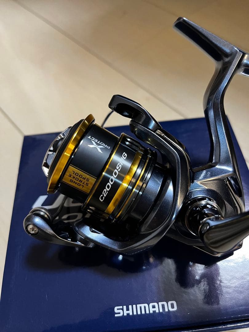 SHIMANO 21ULTEGRA C2000SHG スピニングリール