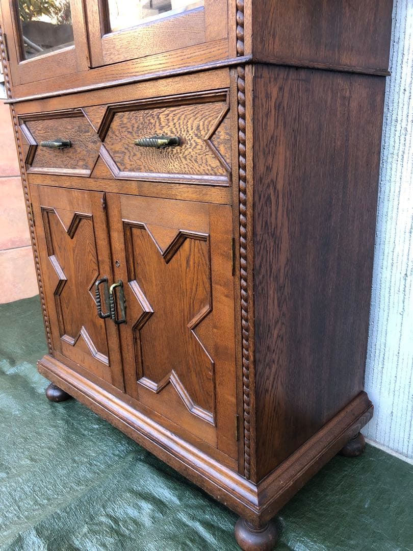 【キャビネット】神戸家具　小ぶりな洋家具　収納棚　和製ヴィンテージ　アンティーク