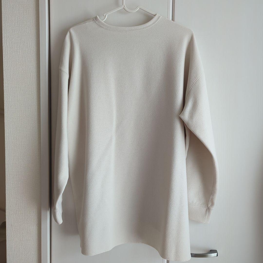 美品　Vガゼットプルオーバー　ベージュ