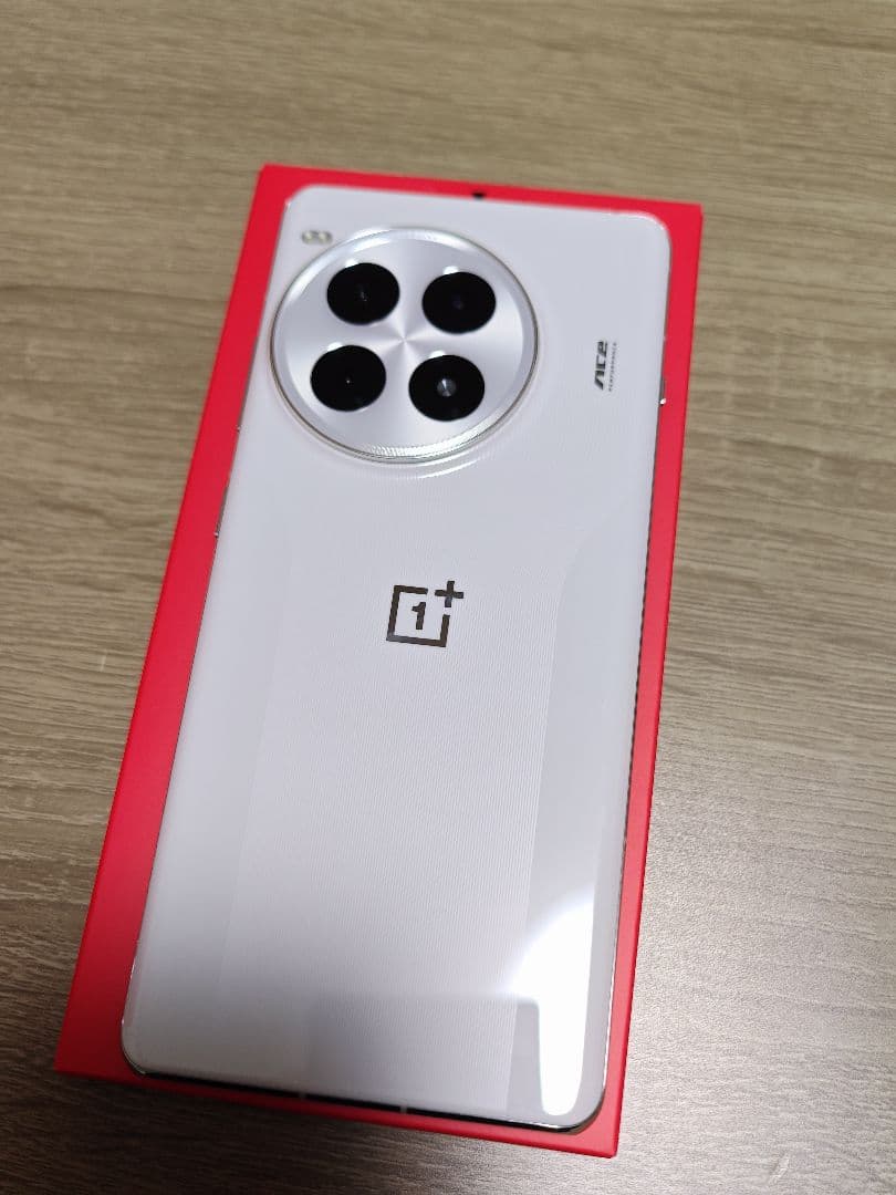 OnePlus Ace 3 Pro 512GB ホワイト