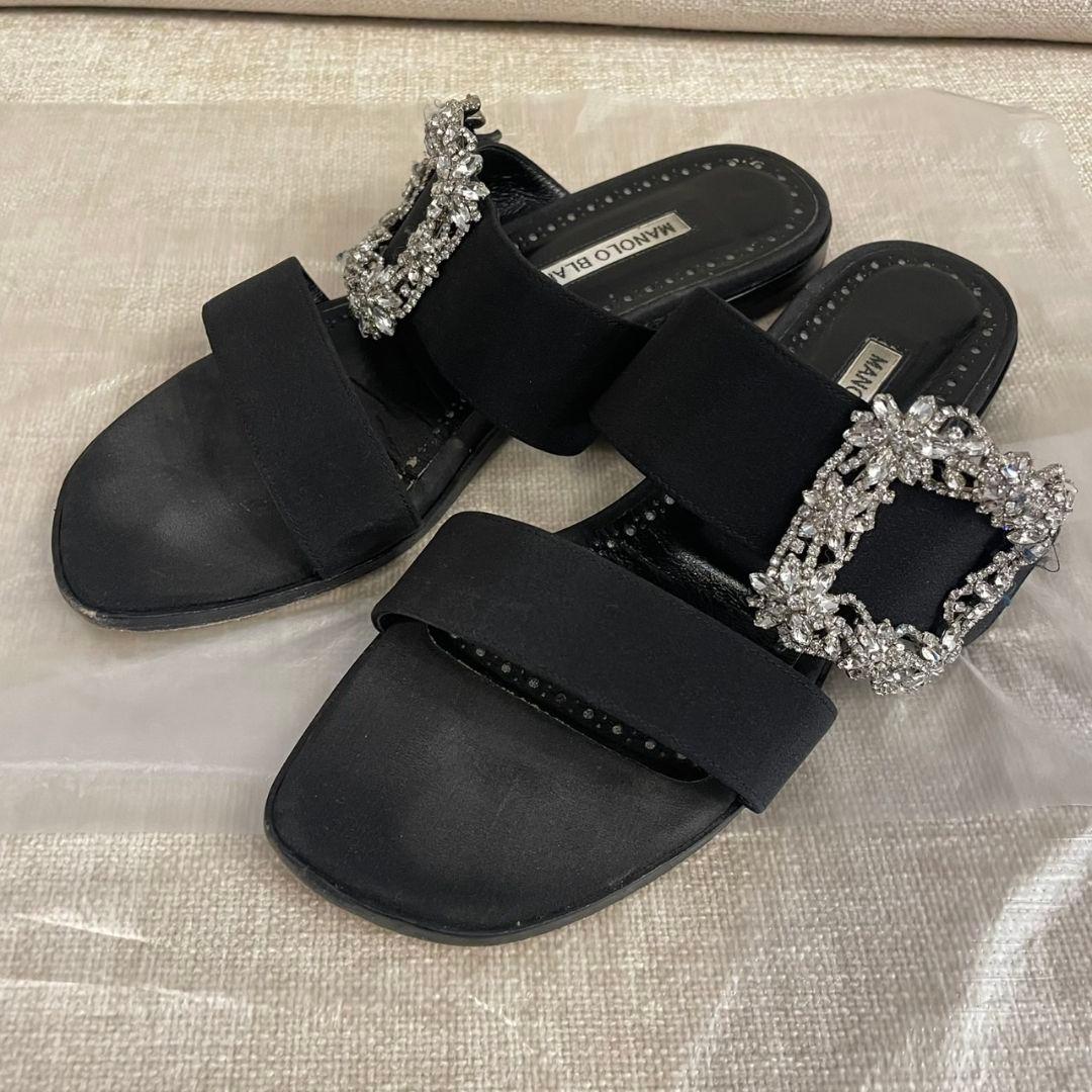 ●マノロブラニク ドロワー ビジュー サンダル フラットジュエルサンダル