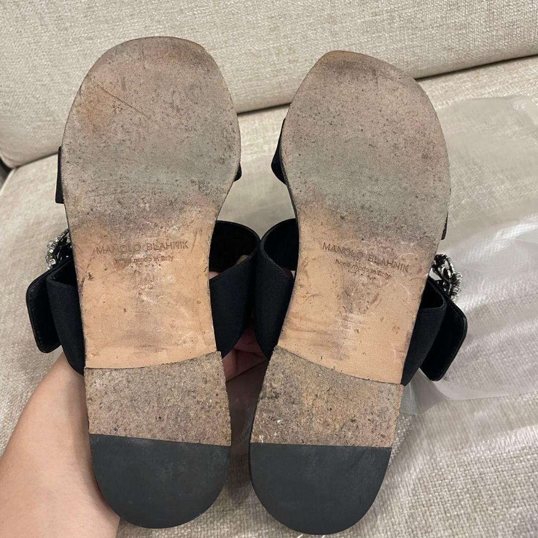 ●マノロブラニク ドロワー ビジュー サンダル フラットジュエルサンダル