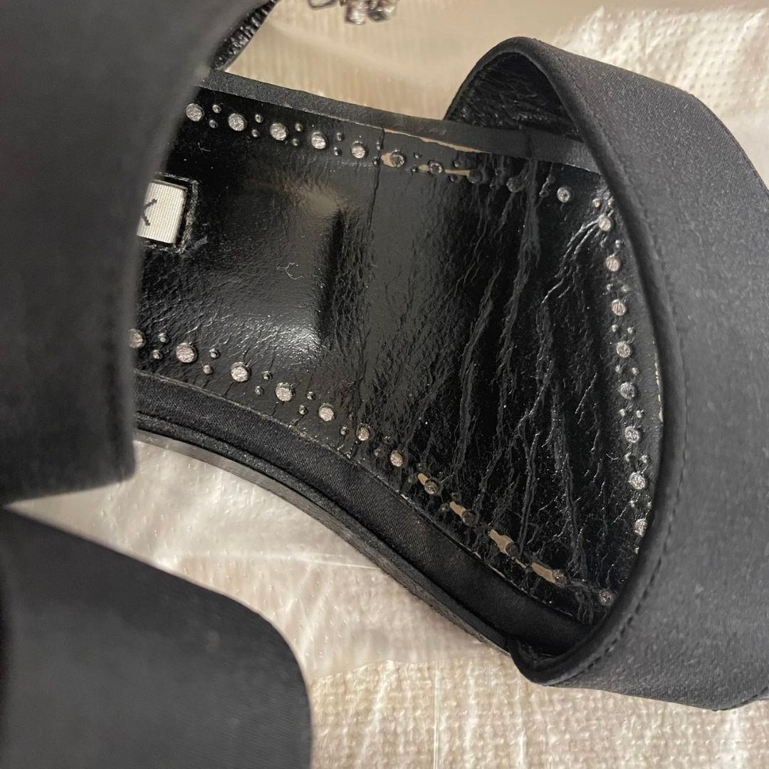 ●マノロブラニク ドロワー ビジュー サンダル フラットジュエルサンダル