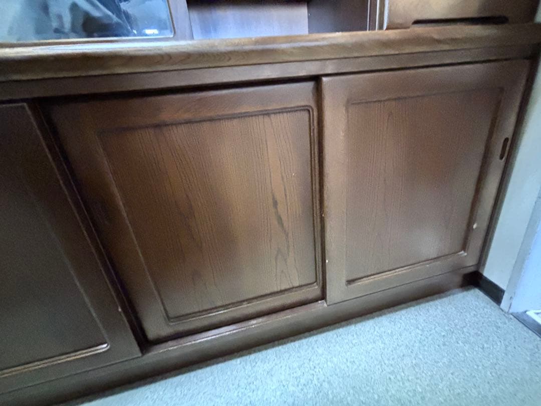 【値下げ】カリモク　引き戸　大型木製食器棚　カップボード